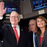 Warren Buffett Steps Down as Chairman of Berkshire Hathaway: NYSE Content Update